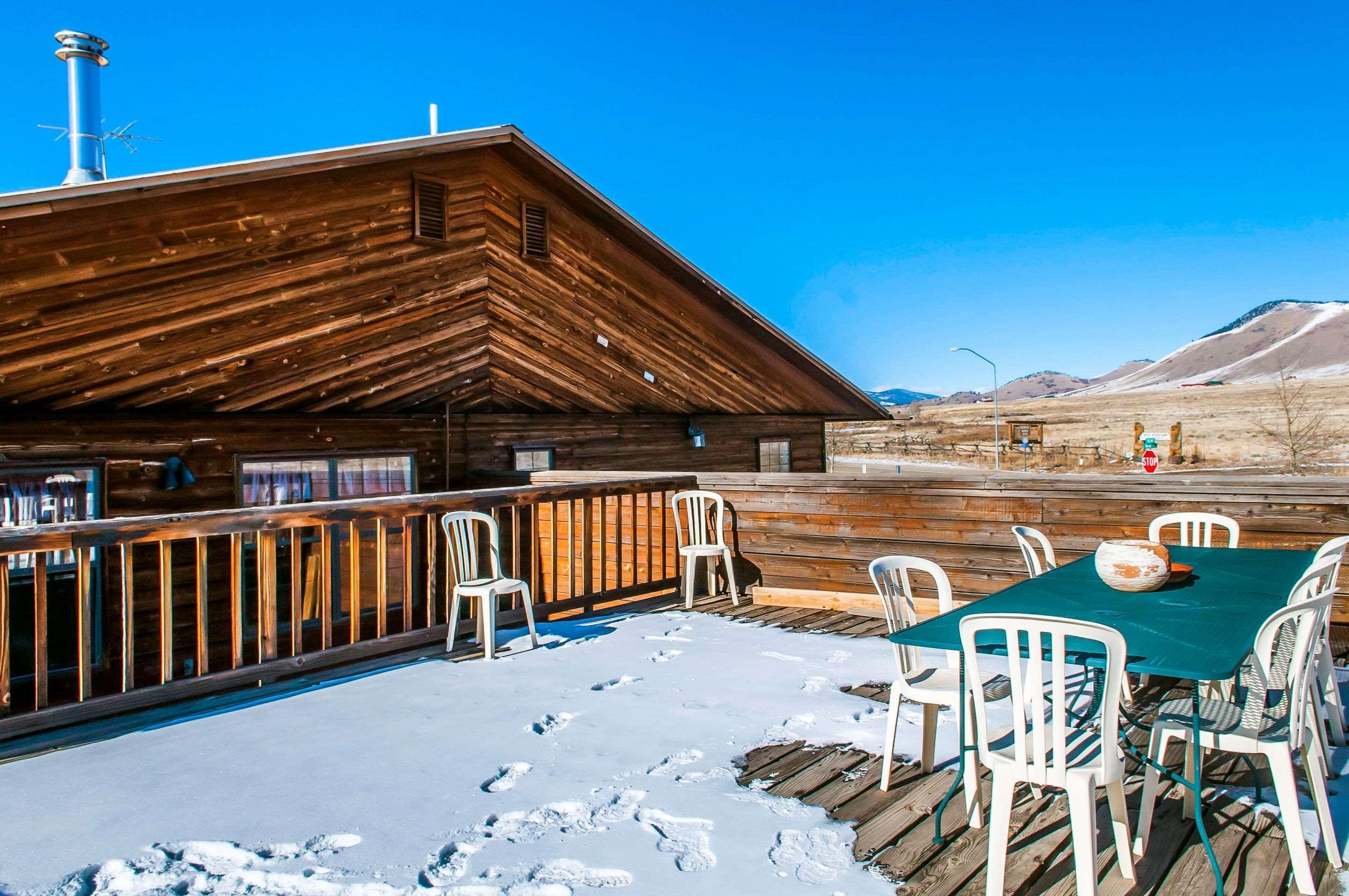 Econo Lodge Eagle Nest Екстериор снимка